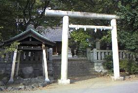 �Ó�