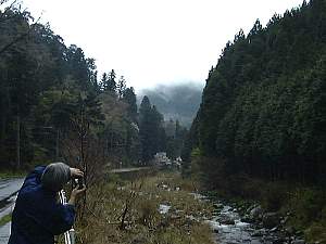室生寺への道＆撮影する元さん